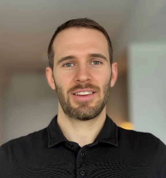 Jon Wiseman physiotherapist at CrossFit Aurora Central